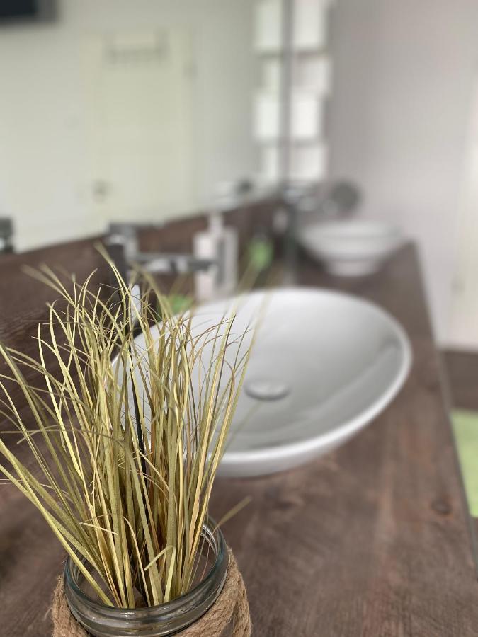 Ferienwohnung Ankerplatz Emden Dış mekan fotoğraf